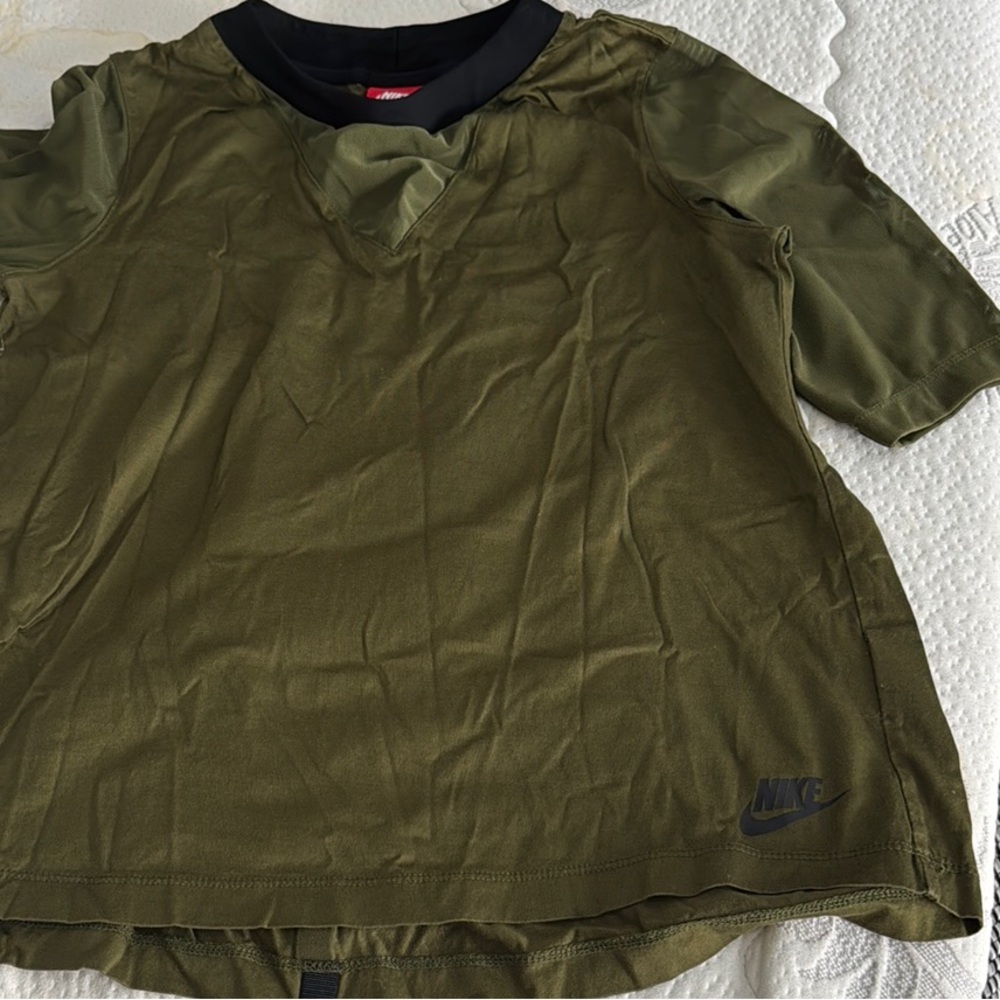 Nike Green Short Sleeve Tee